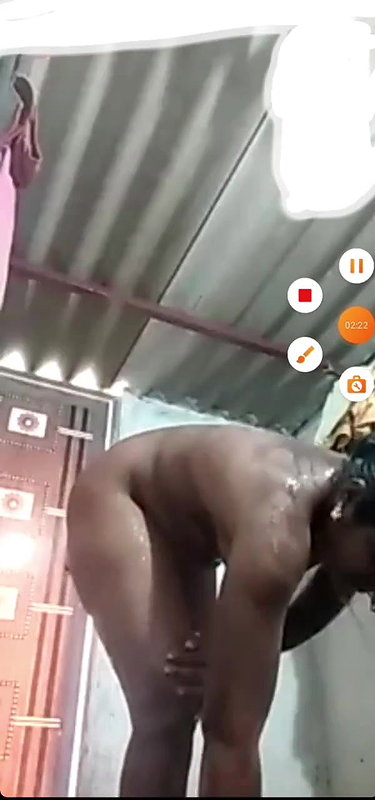 Tamil housewife nude bath viral sex affair video