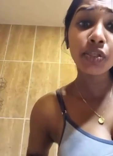 mallu hot selfie girlfriend viral nude MMS