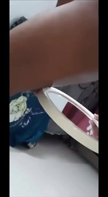 Mallu bhabhi showing