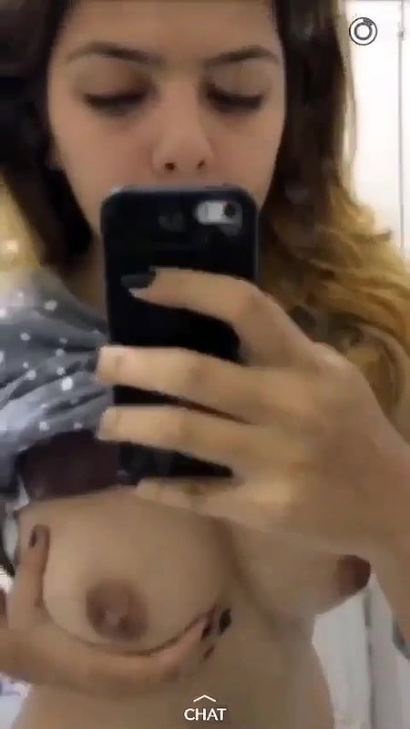 Indian beauty licking fingers and viral boobs show