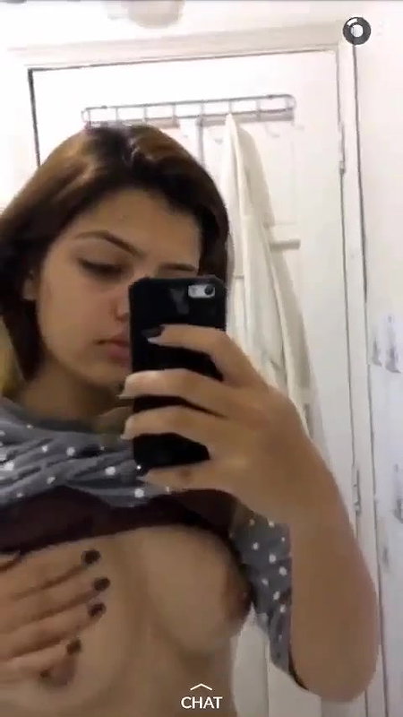 Indian beauty licking fingers and viral boobs show