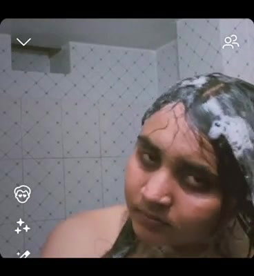 milky boobs girl nude bath viral show for lover