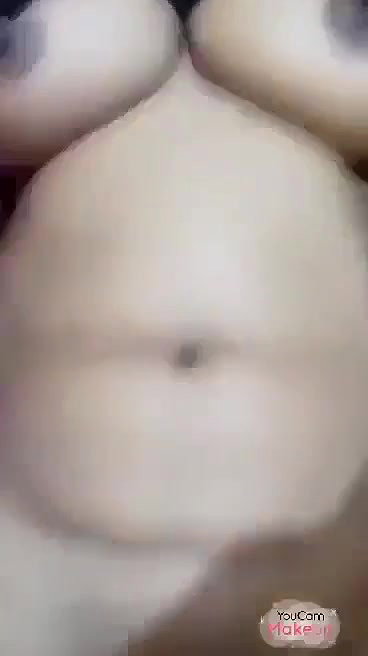 beautiful girlfriend selfie nude boobs show MMS
