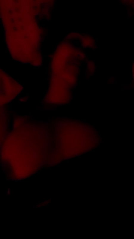 girlfriend naked boob press and viral sex