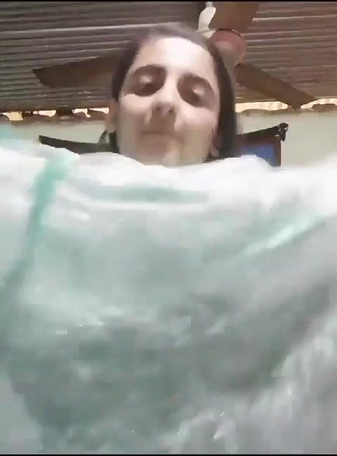 cute Paki girlfriend topless Pakistani porn videos