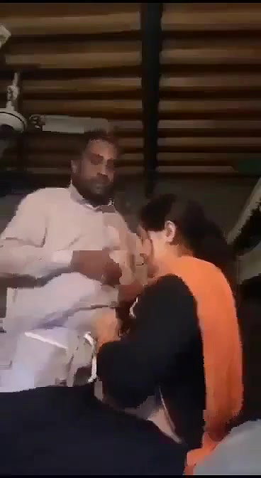 Pakistani bhabhi boob press and sucking sex affair
