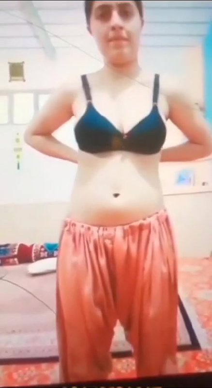 friend wife nude pics and viral videos shared