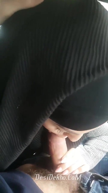 Arab Muslim Girl Sucking Dick in Car