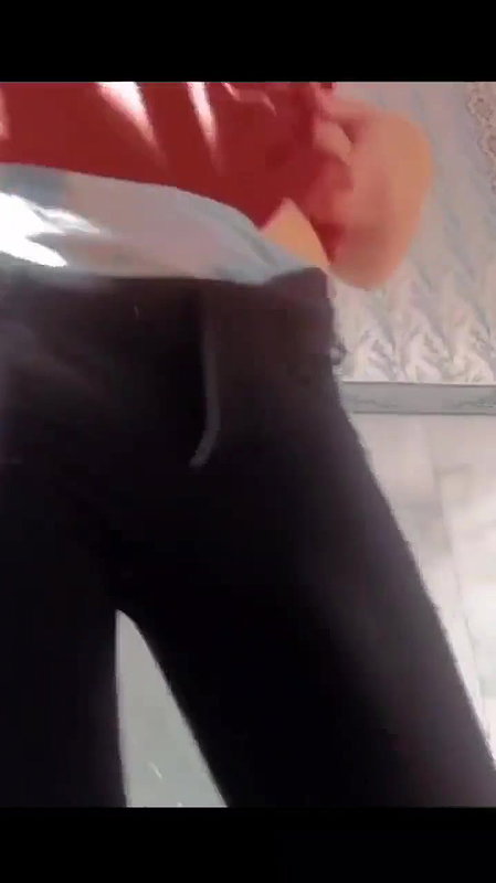 BEAUTIFUL BABE Show her boobs Ass