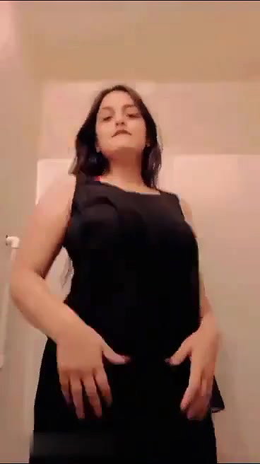 BEAUTIFUL BUSTY BABE SQUEEZING BIG BOOBIES FINGERING PINK MEATY PUSSY COMPLETE