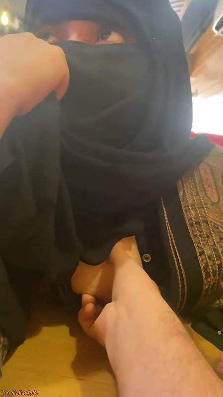Pakistani Girl Sucking Boyfriend Dick In Restaurant Taking Cum In Mouth 1212