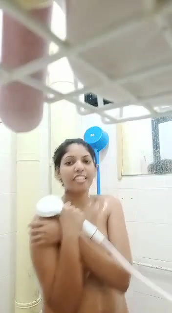 bubbly mallu girl nude bath with hand shower