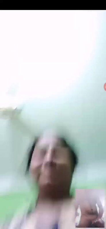 married bhabhi boobs show on video call to lover