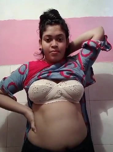 GF showing black pussy and boobs sex MMS