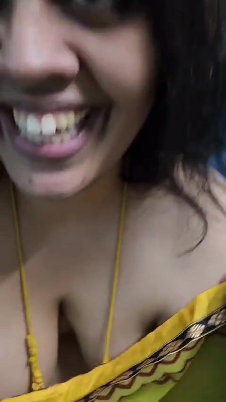 saree slip boob show of sex affair viral Desi bhabhi
