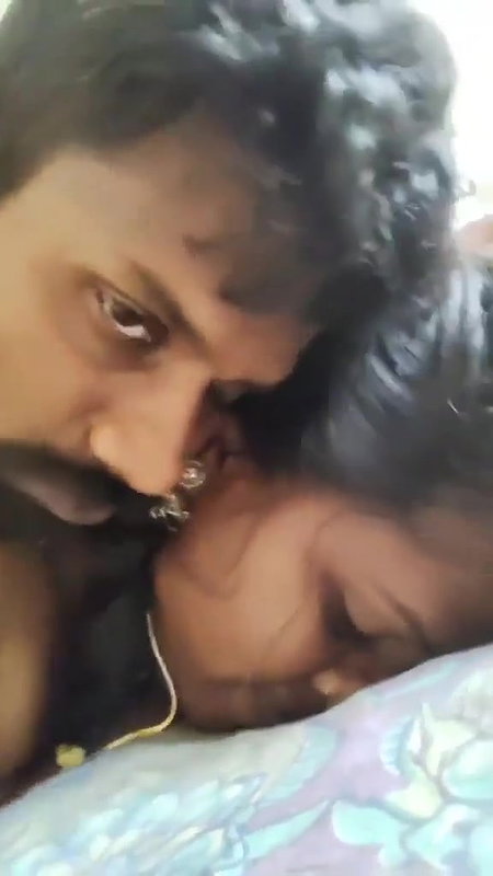 ass fucking couple in viral Tamil sex video