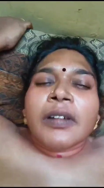 unsatisfied village aunty sex with husband friend
