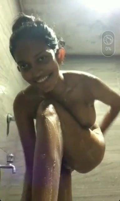 slim girlfriend nude bath video shared with lover