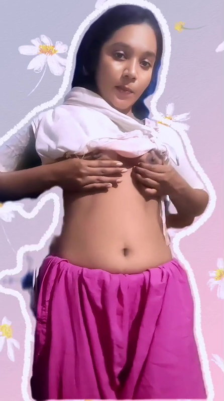 slim Bangladeshi sex girl naked show viral MMS