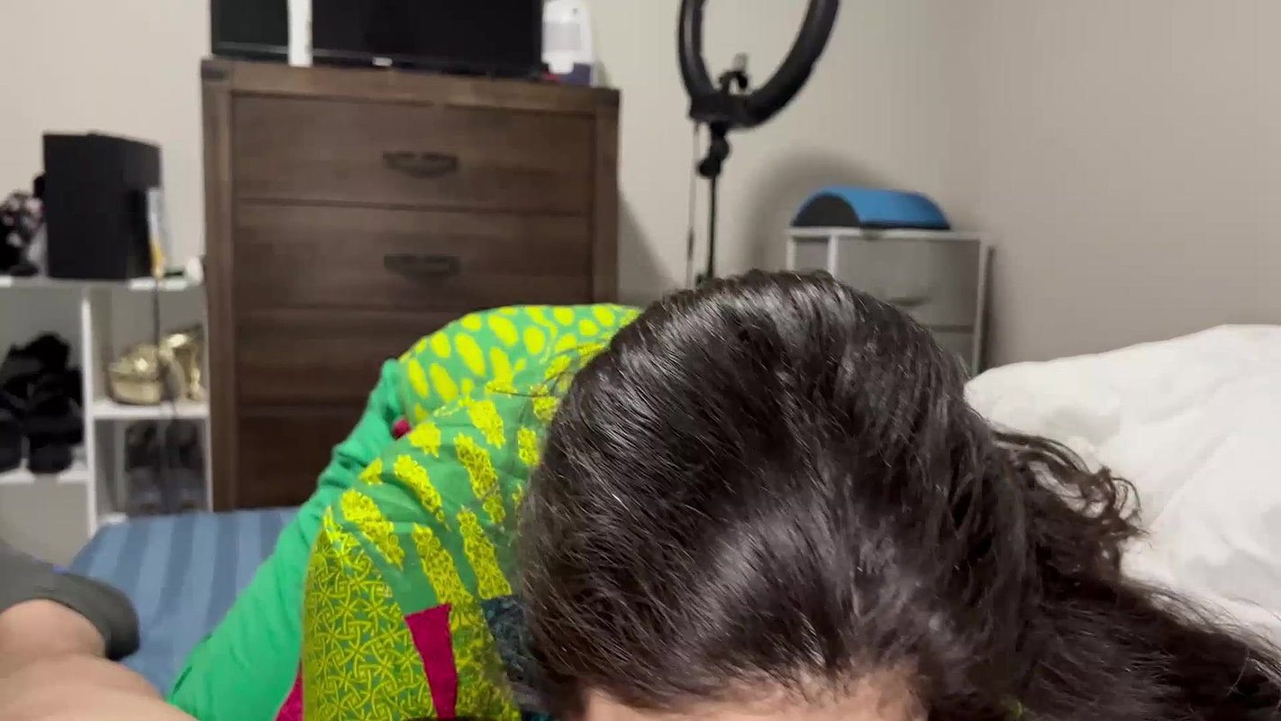 Pakistani Couple Sex Hot Wife Giving Blowjob