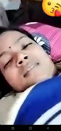 Desi Bhabhi Shows Her Boobs and Pussy
