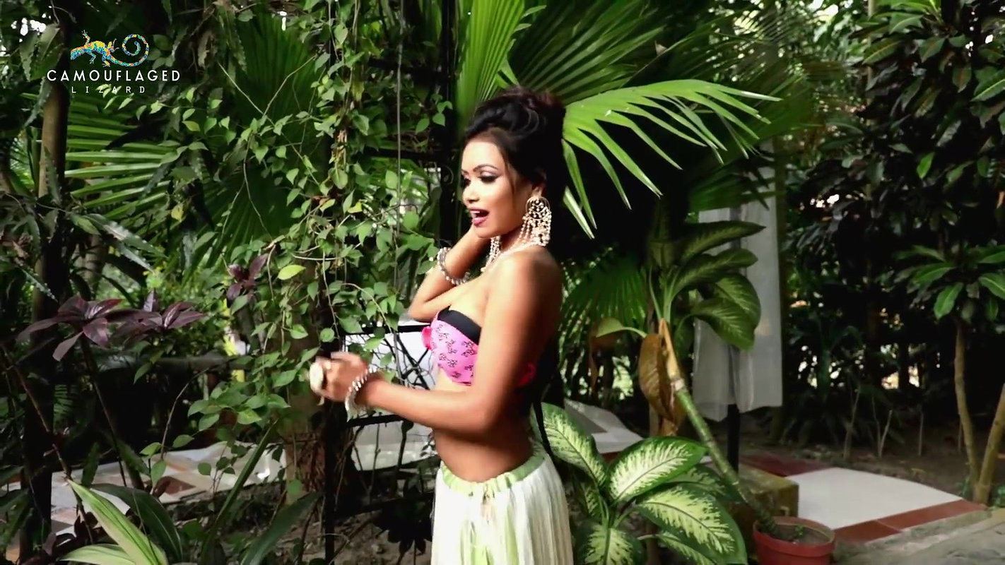 Pakhi in Pink Bra & Low Waist Ghagra Teasing in Photoshoot