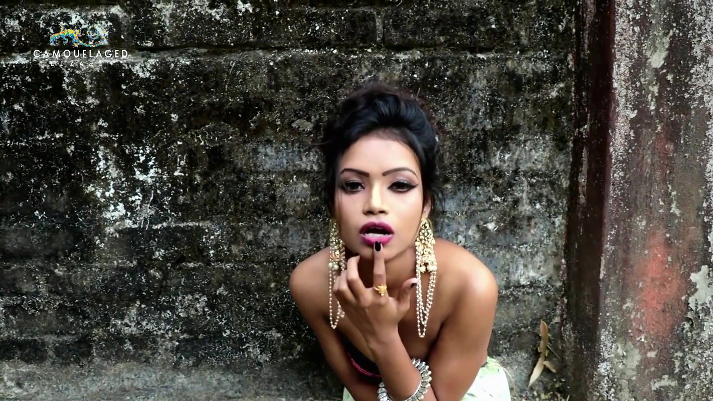 Pakhi in Pink Bra & Low Waist Ghagra Teasing in Photoshoot