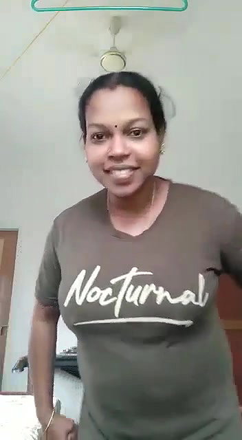 busty auny stripping and showing big boobs