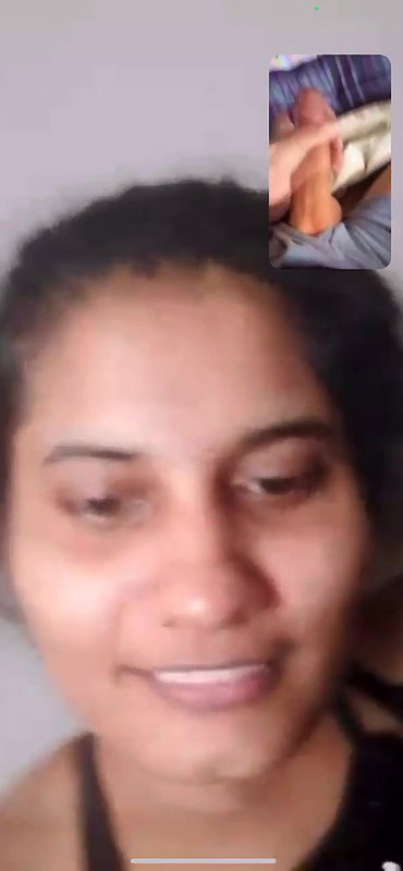 Srilankan tattooed girl boobs show viral live