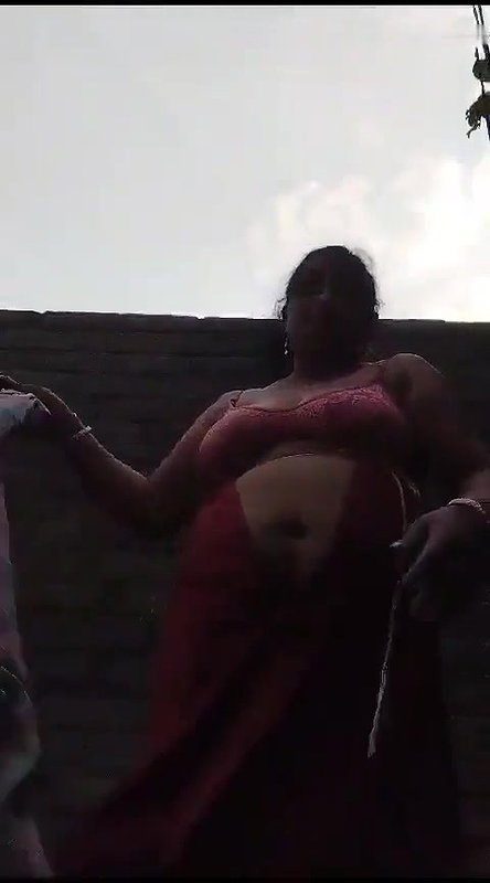 chubby bhabhi outdoor viral big boobs show