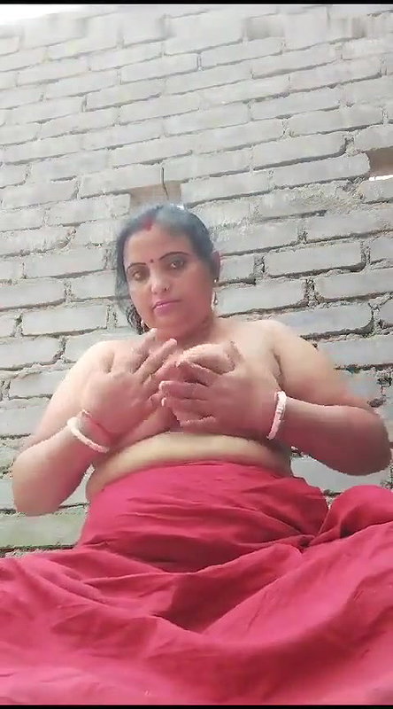 chubby bhabhi outdoor viral big boobs show