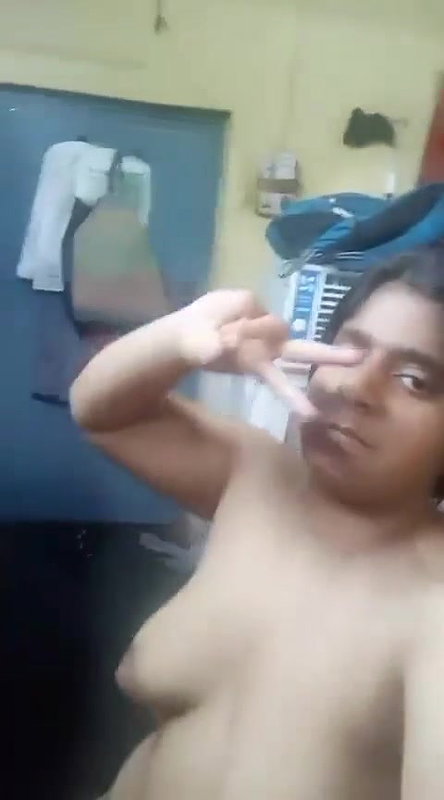 long boobs show bhabhi nude viral selfie clip