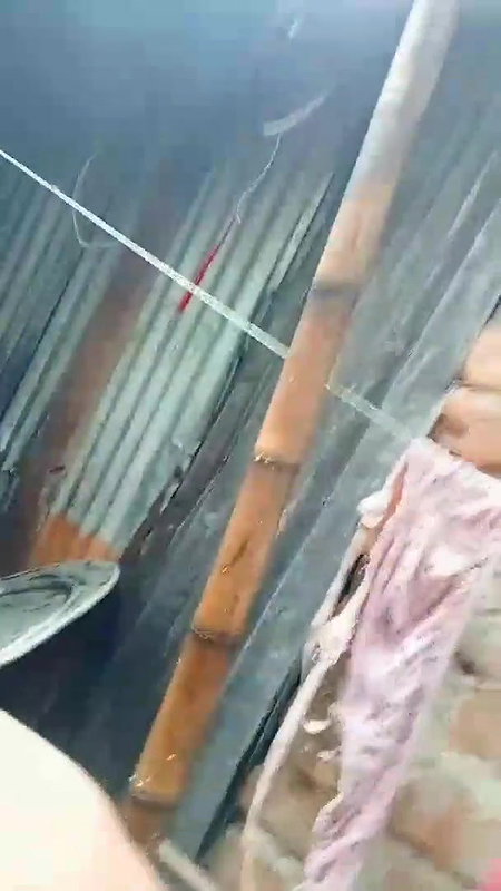 bhabhi showing wet boobs and viral boob press