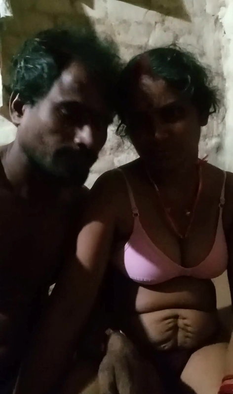 remote village bhabhi foreplay boob show to Devar