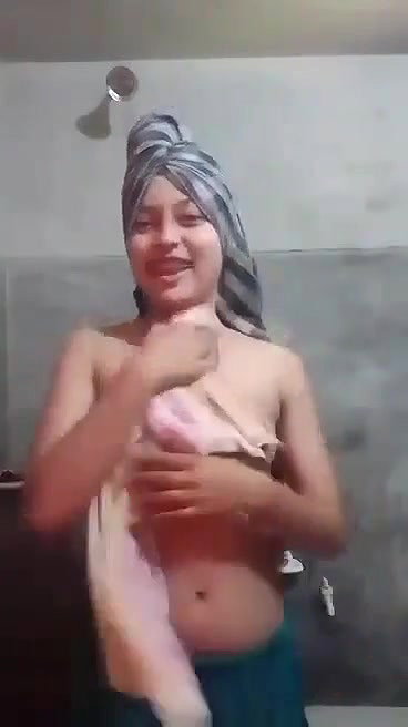 slim Bangladeshi sex girl topless in bathroom
