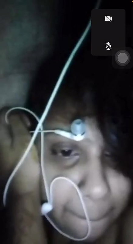 video call boob show of cute GF viral dark mode