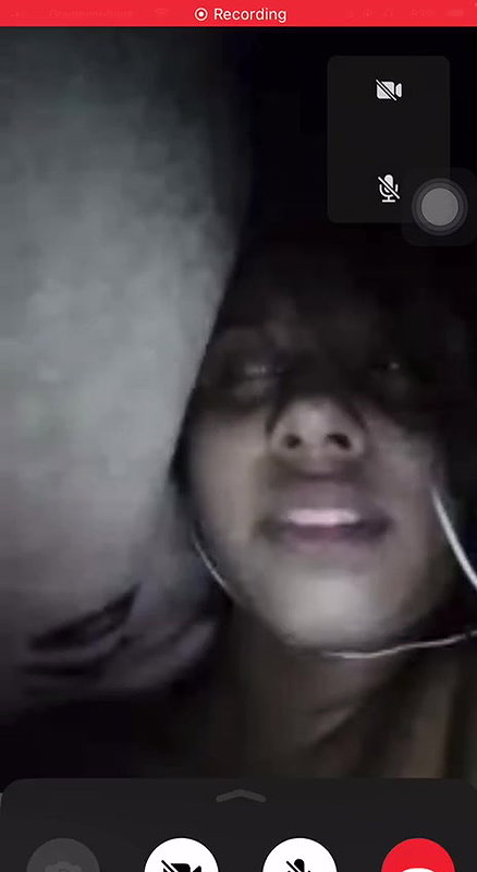 video call boob show of cute GF viral dark mode
