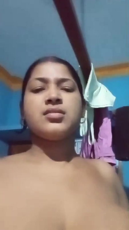 Bangla naked boudi using deodorant bottle in pussy