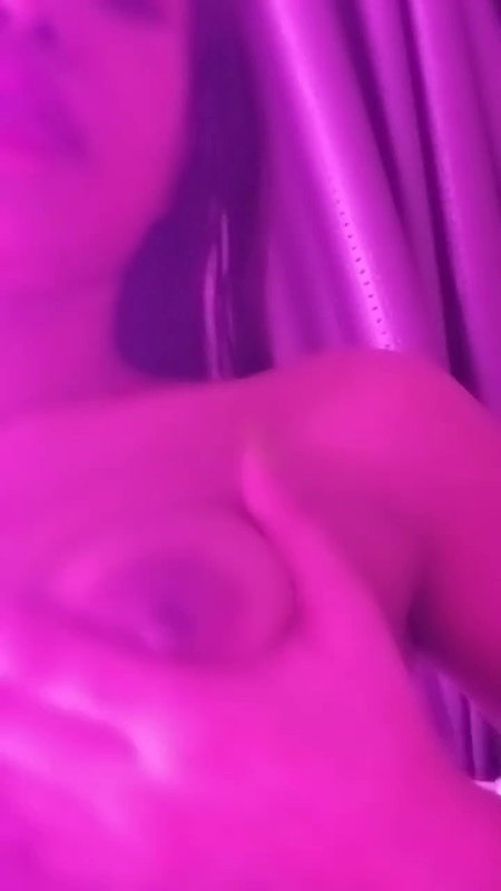 small boobs girlfriend desi anal showing viral MMS