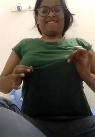 topless Indian GF pressing big boobs viral show
