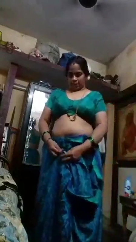 Aunty Changing Clothes
