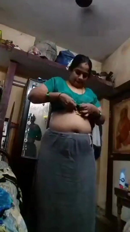 Aunty Changing Clothes