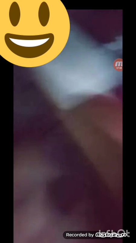 bhabhi showing melons on video call sex chat
