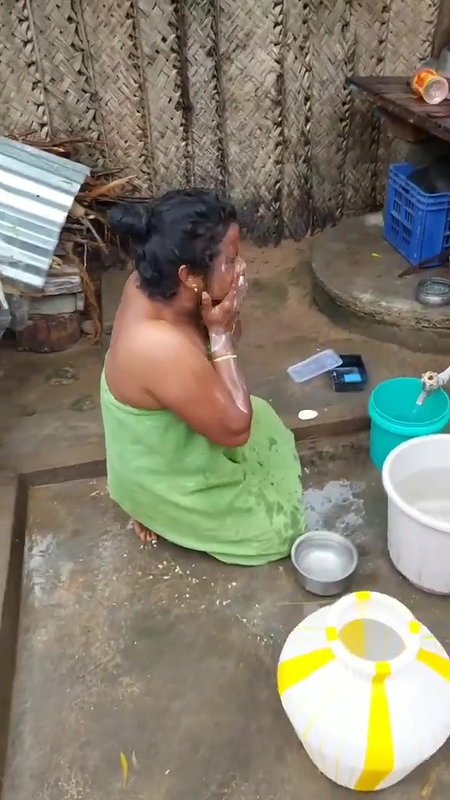 village bhabhi outdoor nude bath before Devar
