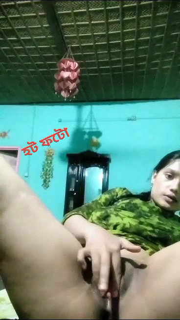 horny girl spreading ass nude pics and videos