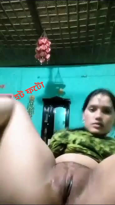 horny girl spreading ass nude pics and videos