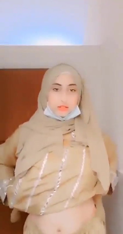 Bangladeshi sex hijab girl topless video making