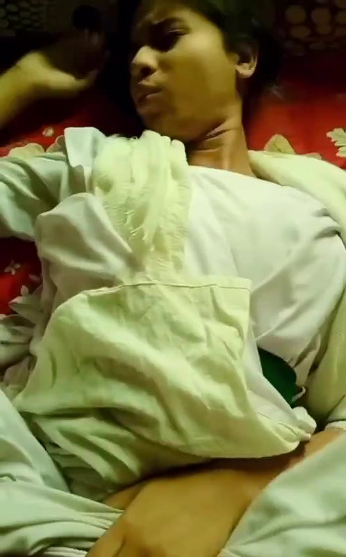 GF hairy pussy fucking with moans Desi viral mms