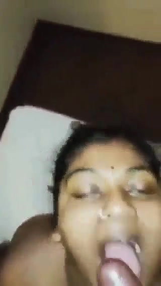 Chennai girl sucking dick in Tamil sex video