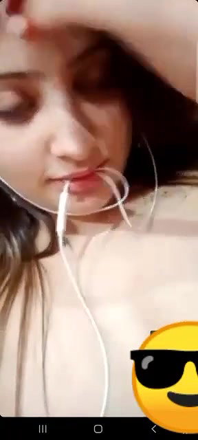 gorgeous naked Desi girl viral video call sex chat
